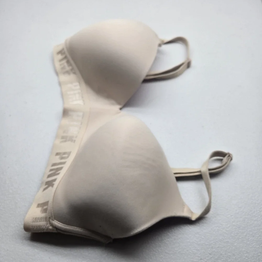 PINK Victoria's Secret Women Bra 34D Beige Lightly Lined Wear Everywhere Wireles